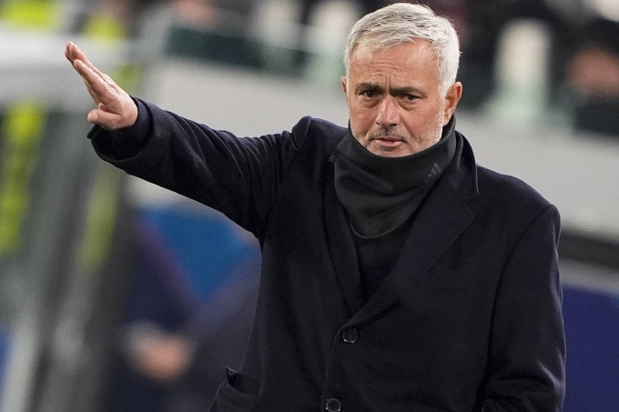 Mourinho: 'Trận đấu với Real là cuộc chiến sinh tử'